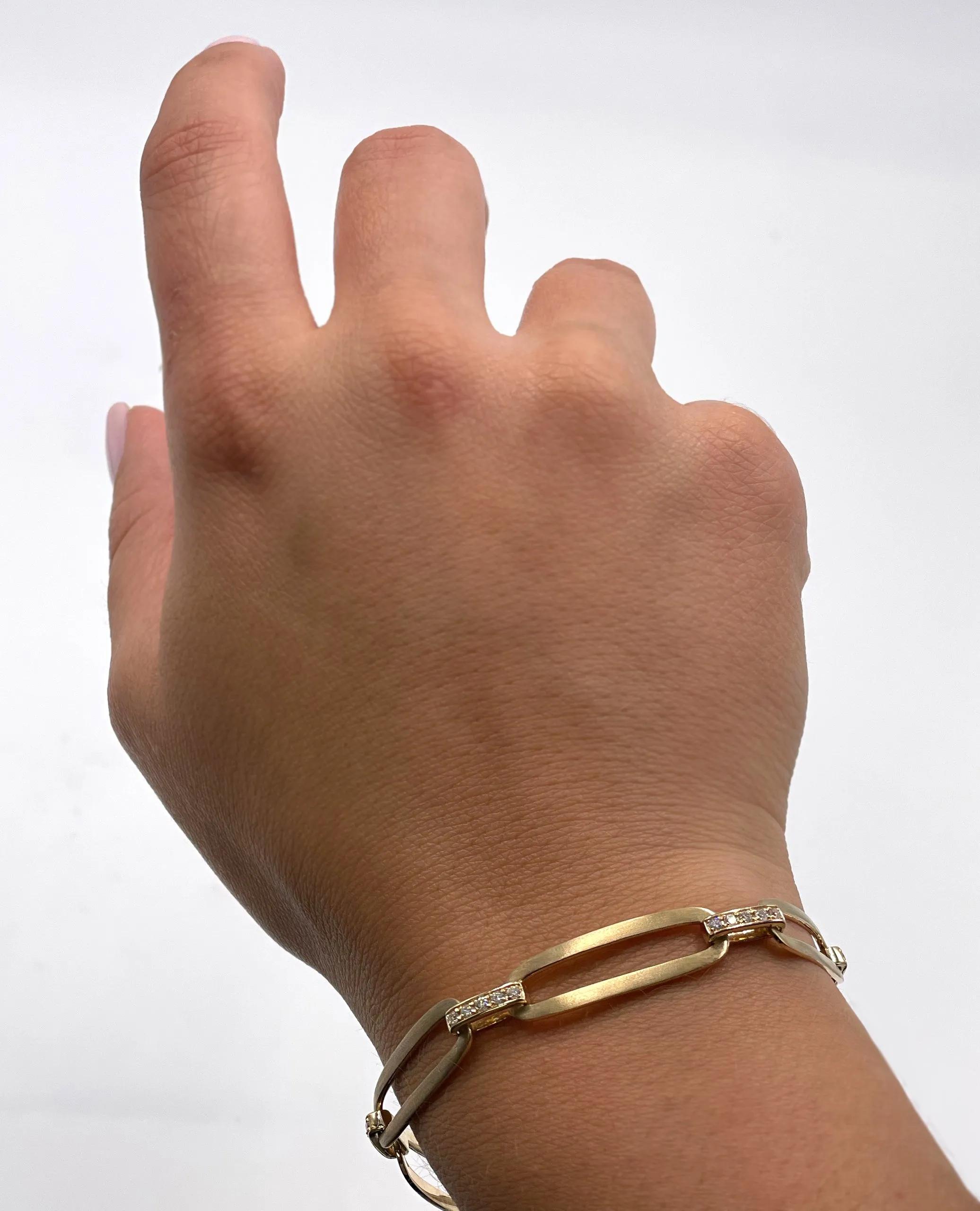 14K Yellow Gold Open Link Diamond Bracelet withe Satin Finish