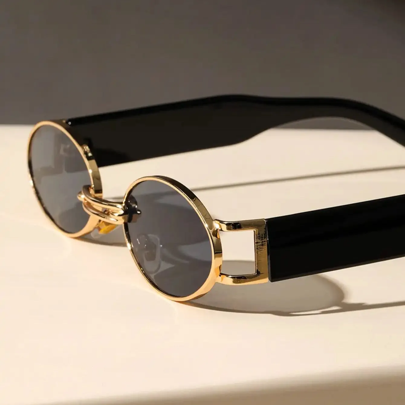 Cora Retro Shades