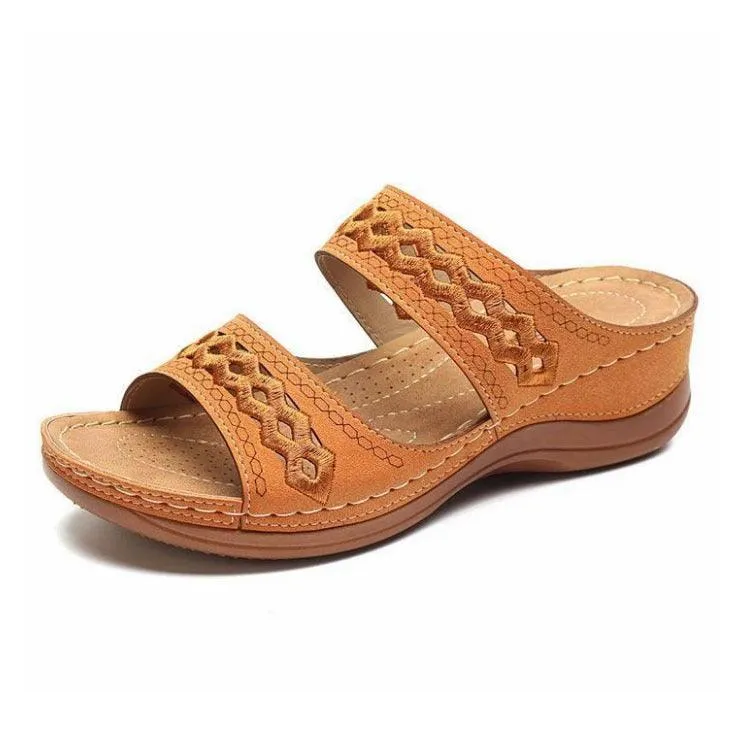 Lightweight Non-Slip Slippers with Car Line Design for Women