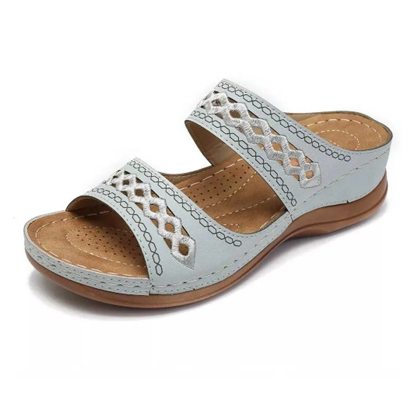 Lightweight Non-Slip Slippers with Car Line Design for Women