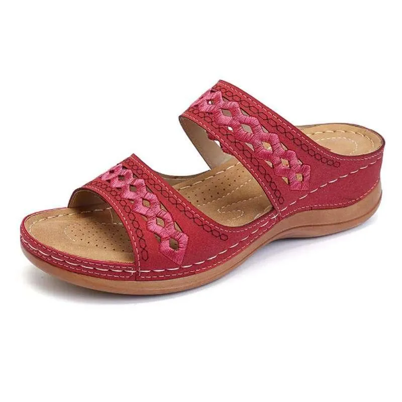 Lightweight Non-Slip Slippers with Car Line Design for Women