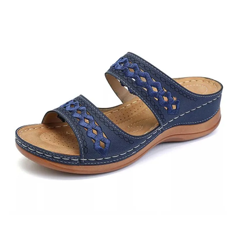Lightweight Non-Slip Slippers with Car Line Design for Women