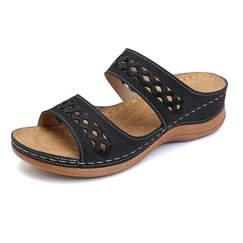 Lightweight Non-Slip Slippers with Car Line Design for Women