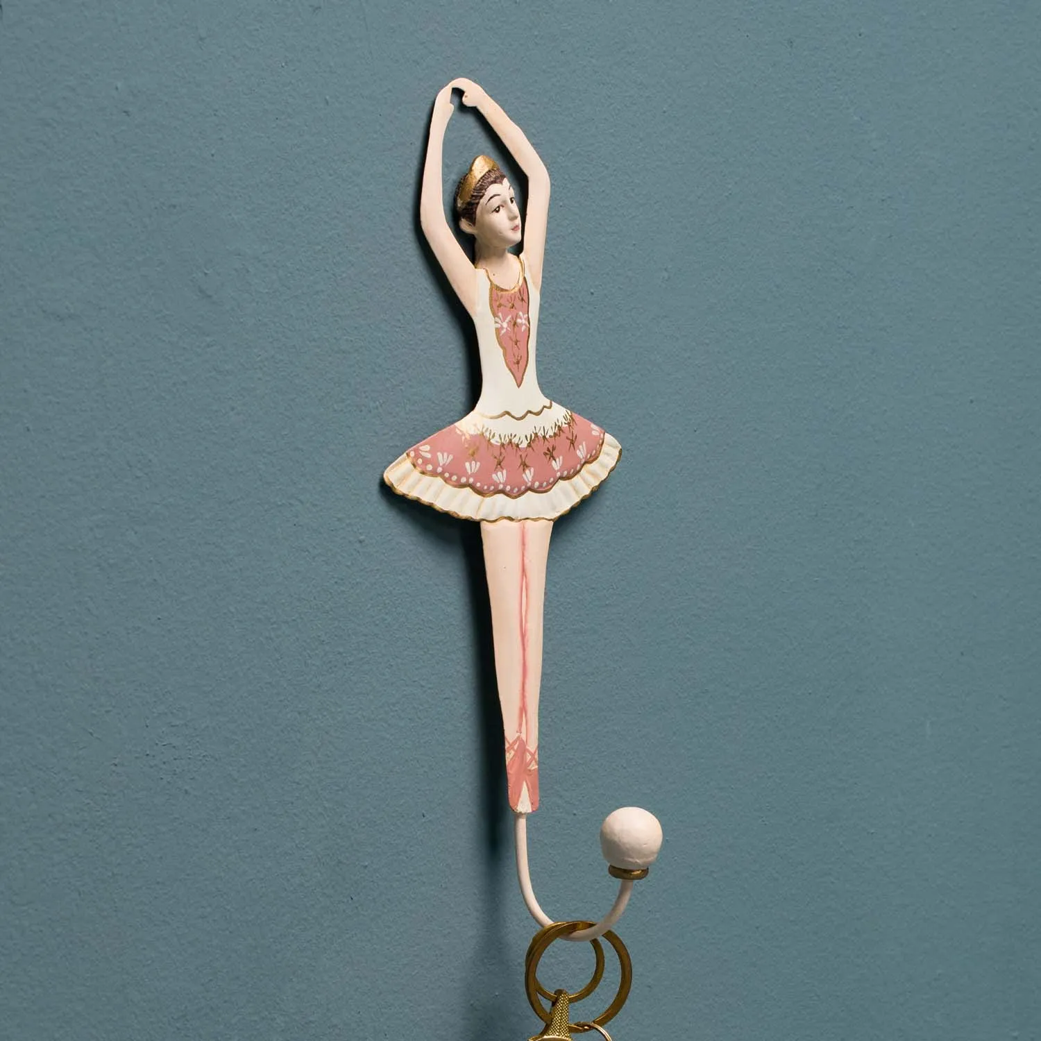 SUGAR PLUM HOOK, WHITE & ROSE