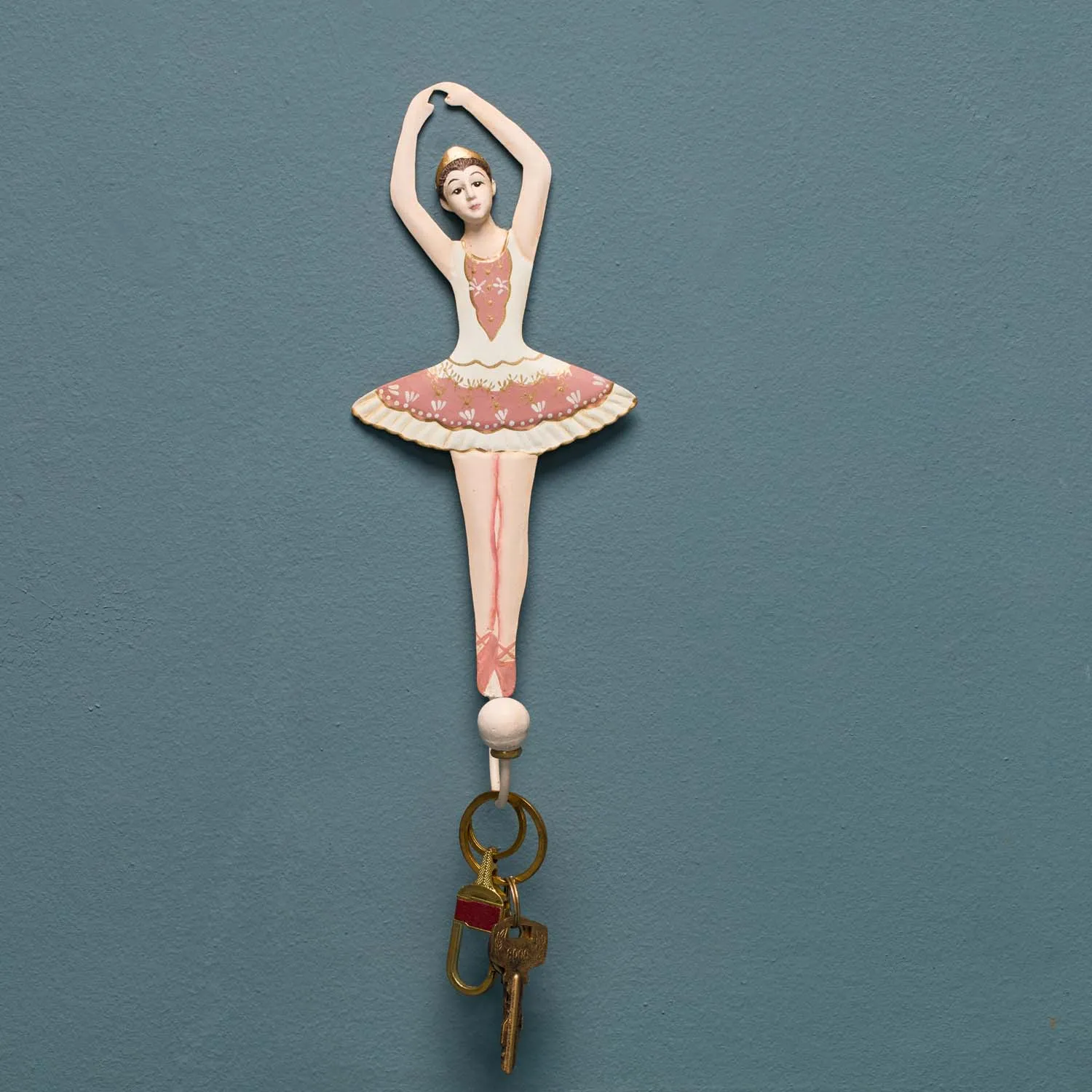 SUGAR PLUM HOOK, WHITE & ROSE